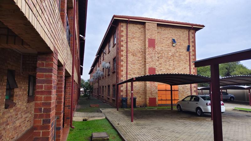 2 Bedroom Property for Sale in Potchefstroom North West